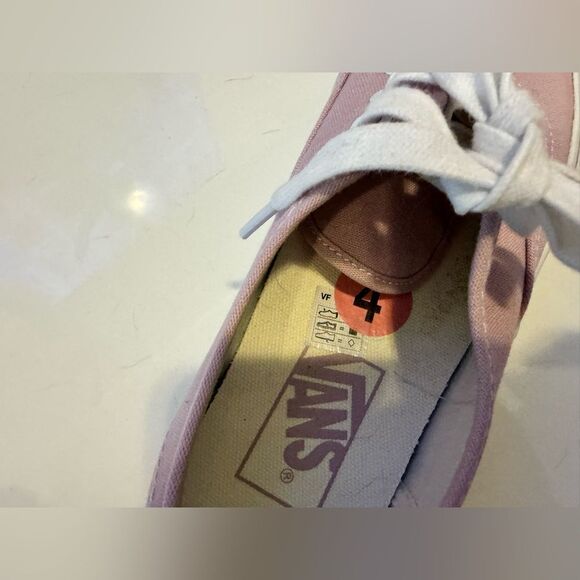 Vans Pink Sneakers Classic Low-Top Style - Picture 8 of 11
